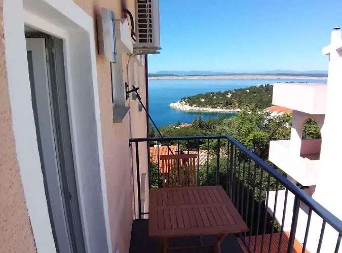 In 42063 Lägenhet Dramalj