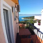In 42063 Apartament Dramalj